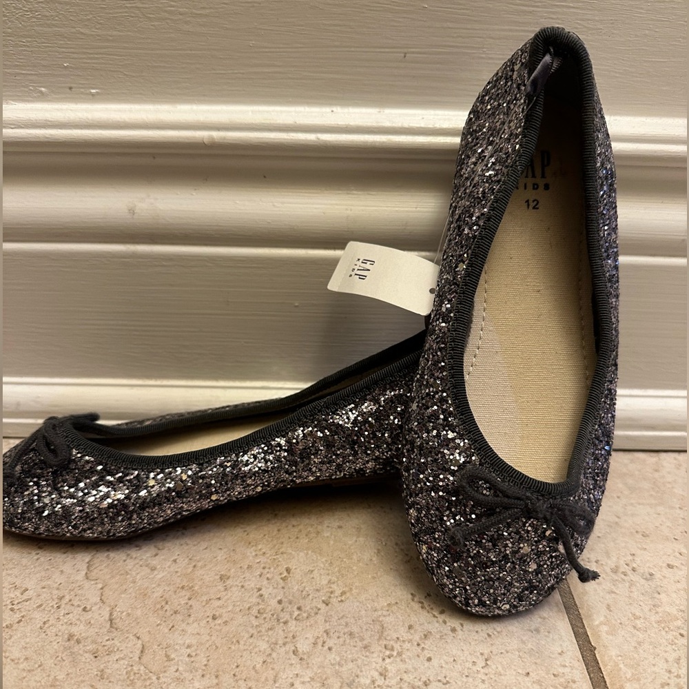 Brand new with tags GAP metallic/gray ballet slipper-style shoe.